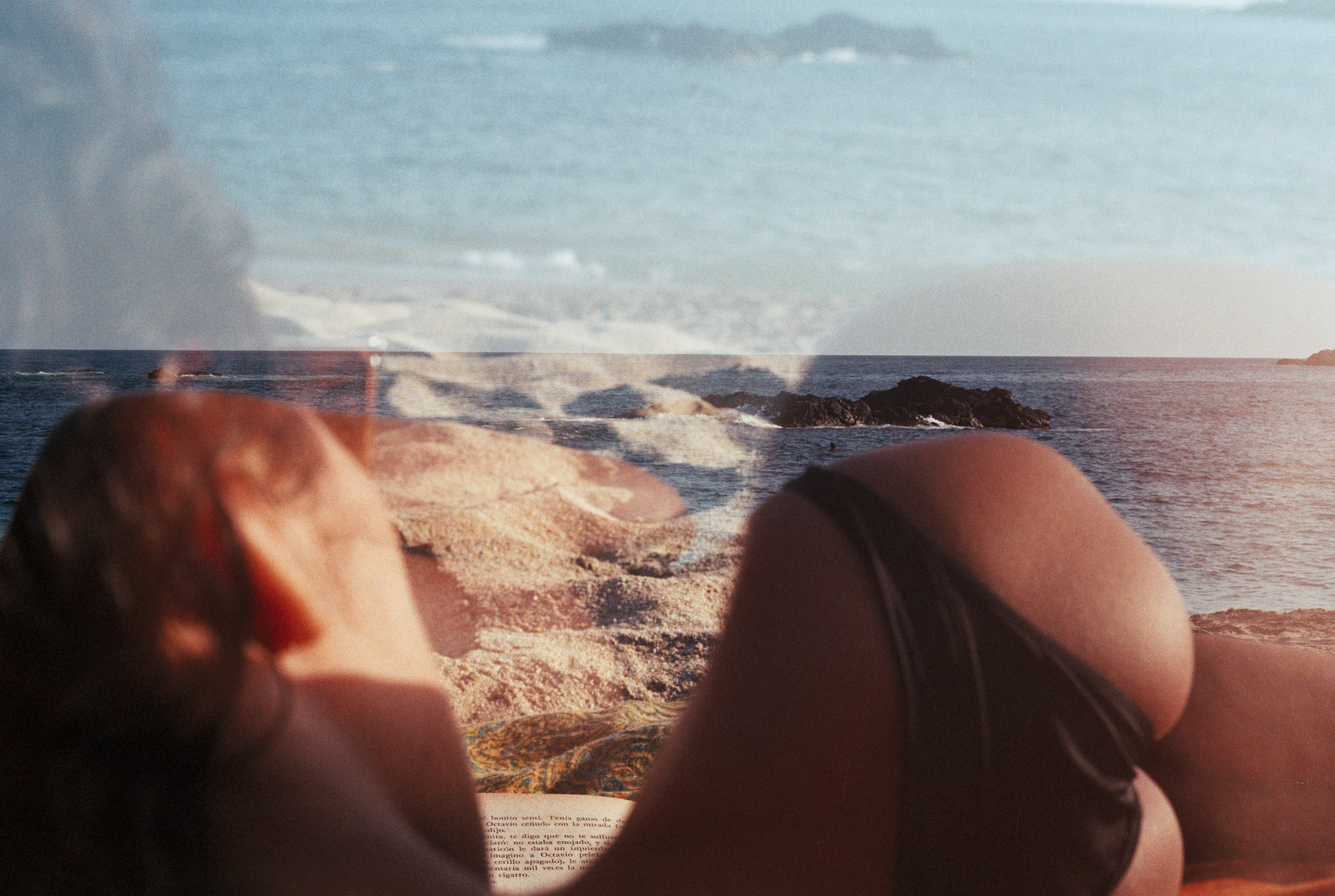 Me abres un fragmento de texto a la orilla del mar — Noah Jordan